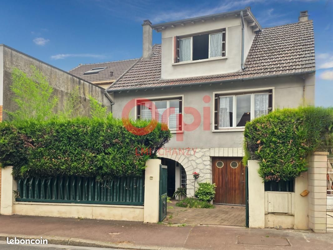 Maison 5 pièces 100 m² · à Livry-Gargan · 100 m² · 263 500 €