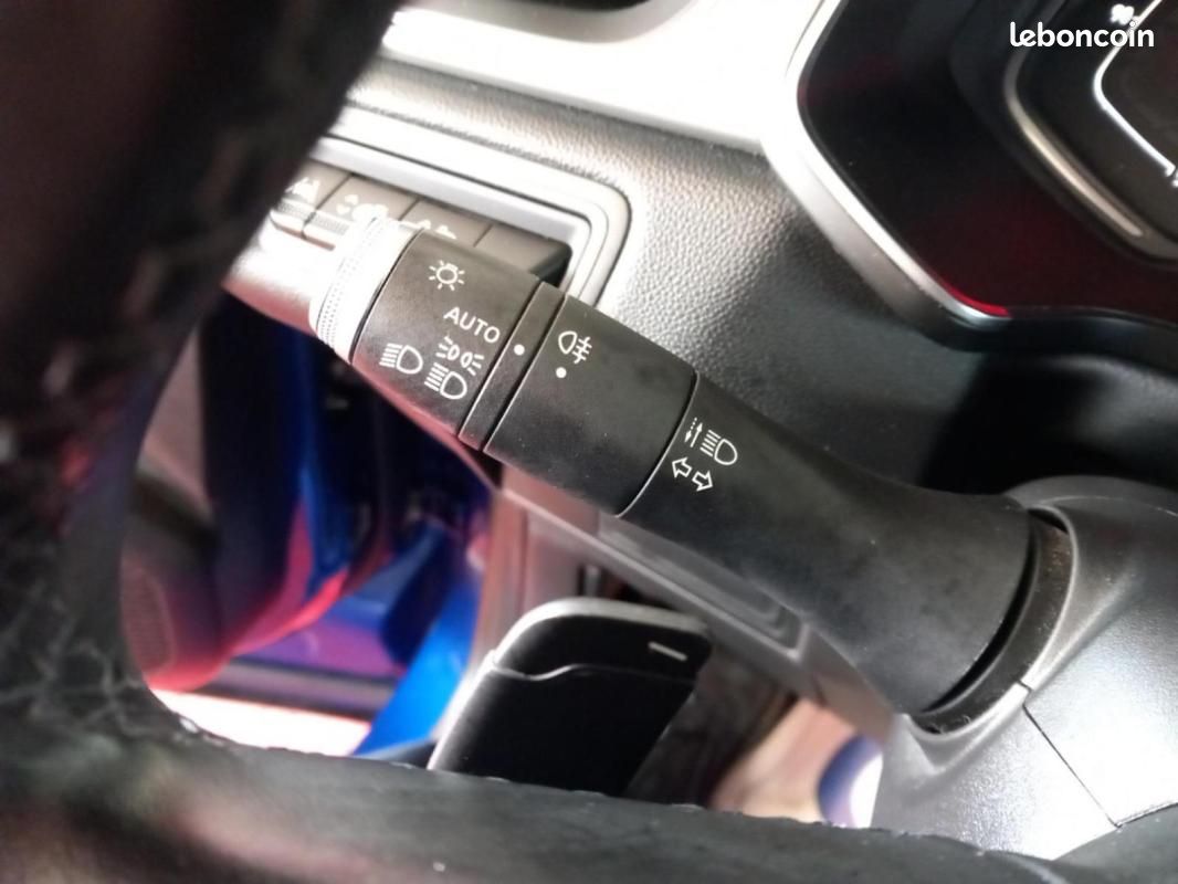 Renault Captur Blue dCi 115 EDC Intens (image 21)
