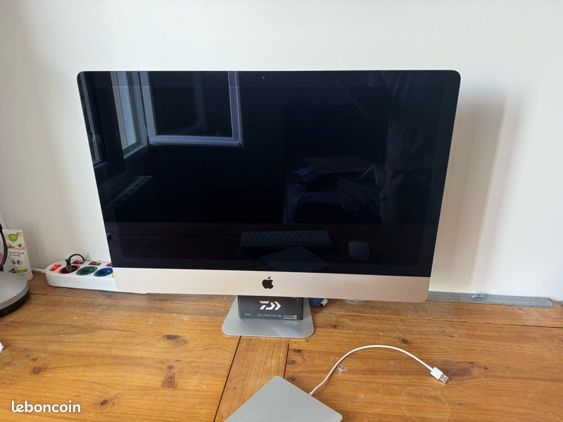Ordinateur Mac de bureau (image 1)