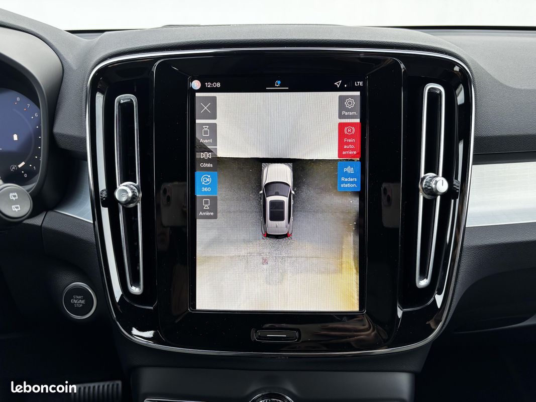VOLVO XC40 B3 163 ch DCT7 Plus (image 12)