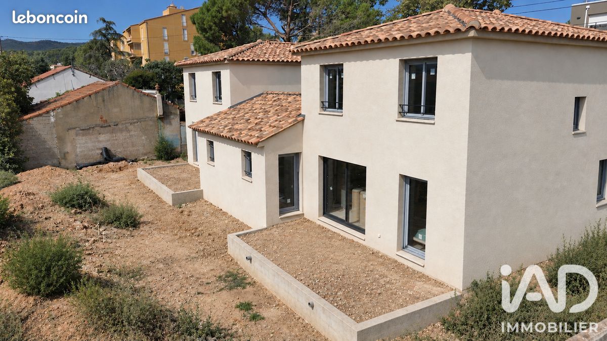 Maison 5 pièces 105 m² · à Marseille · 105 m² · 465 000 €