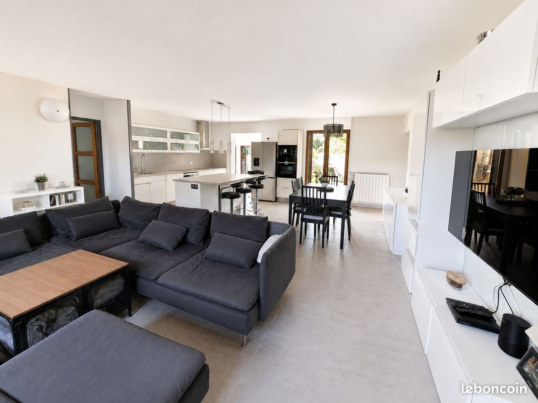 Maison 10 pièces 280 m² · à Canéjan · 280 m² · 679 800 €