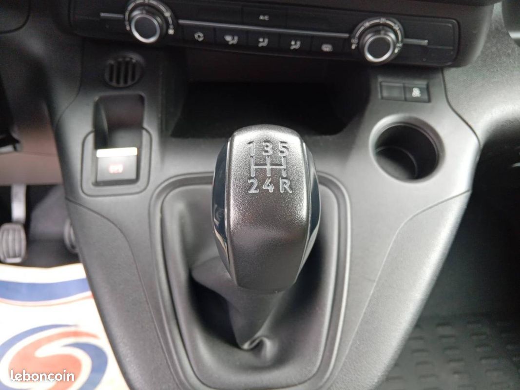 Citroen Berlingo Van 12 400 HT M 1.6 BlueHDi 100ch Club 3 Places (image 16)