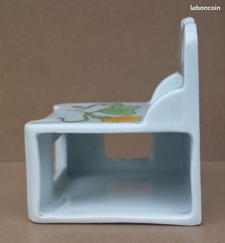 Ancienne BOITE A ALLUMETTES en PORCELAINE DU VAL DU CHER décor de fleurs jaune (image 5)