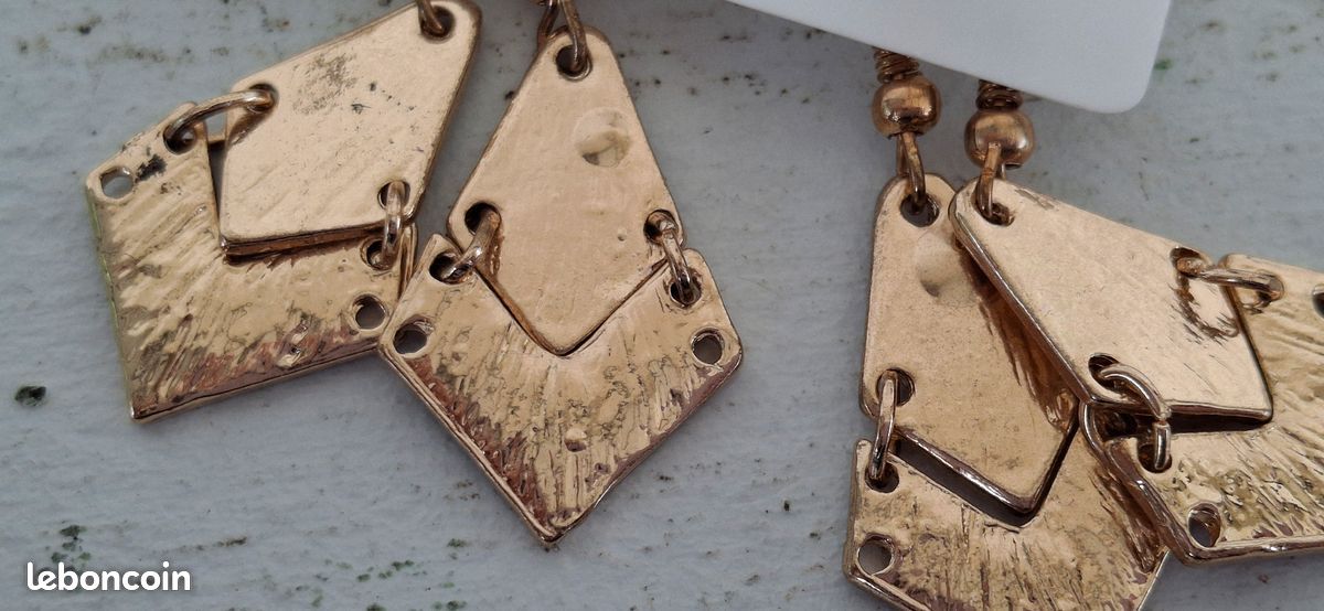 Lot De 2 Paires De Boucles D'Oreilles Tour Eiffel - Métal Bronze, Dormeuses - NEUF Avec Étiquettes