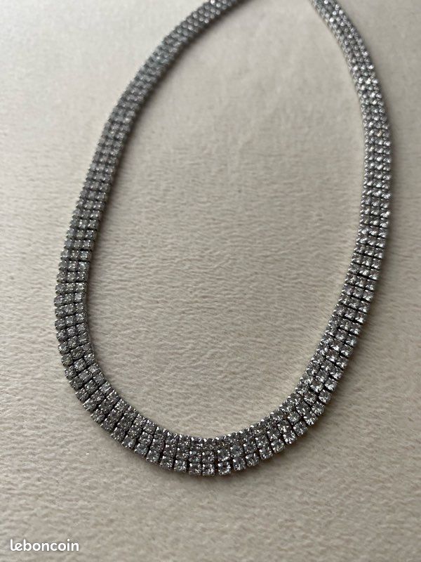 Collier Millenia, Taille octogonale, Dégradé de couleur, Bleu, Métal rhodié