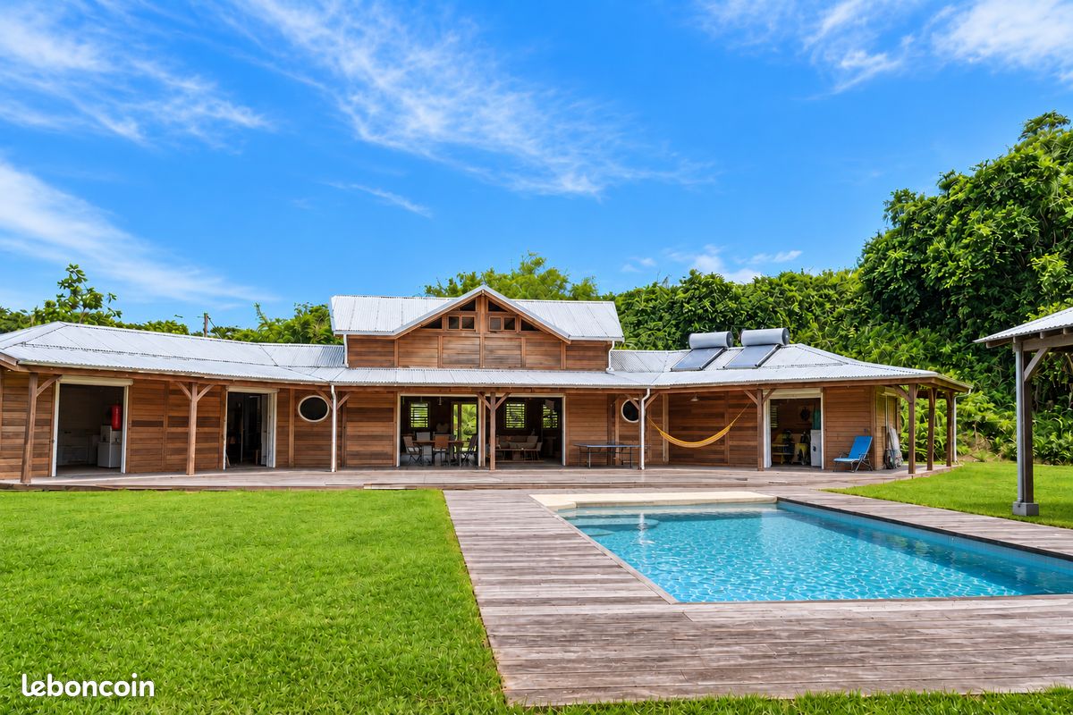 Maison 5 pièces 150 m² · à Goyave · 150 m² · 620 000 €