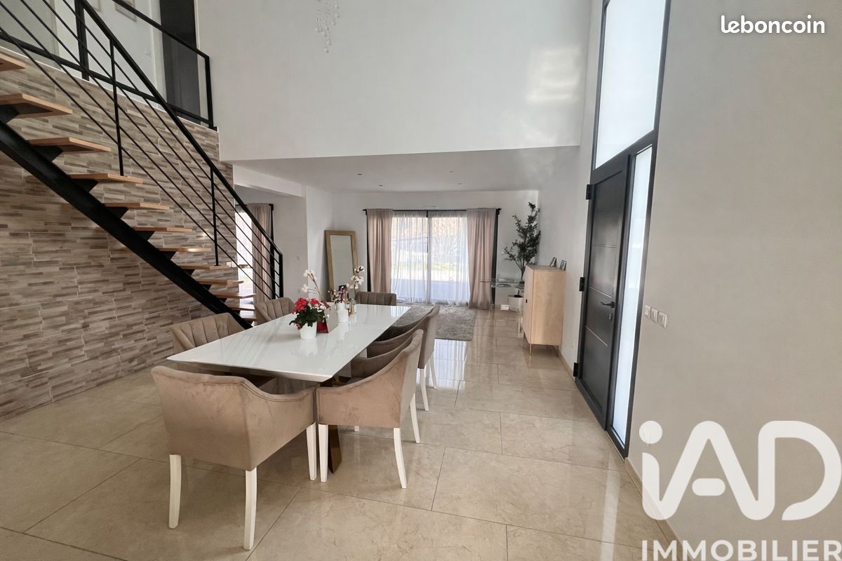 Maison 5 pièces 140 m² · à Saint-Médard-en-Jalles · 140 m² · 479 000 €