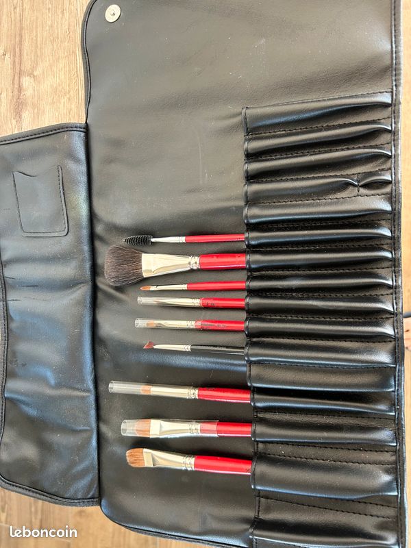 Pinceaux de maquillage à prix cassé (image 2)