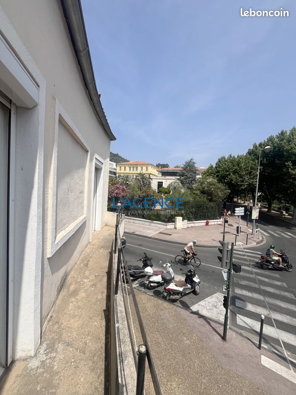 Appartement 2 pièces 54 m² · à Hyères · 54 m² · 143 000 €