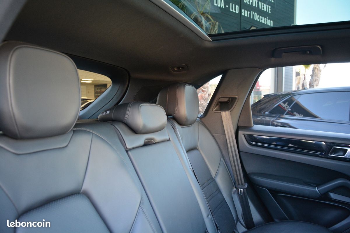 Porsche CAYENNE E-hybrid 462 CV Toit ouvrant BOSE Soft Close Attelage (image 7)