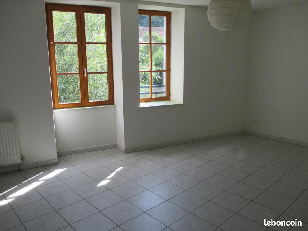 Appartement 4 pièces 69 m² · à Port-sur-Saône · 69 m² · 540 €