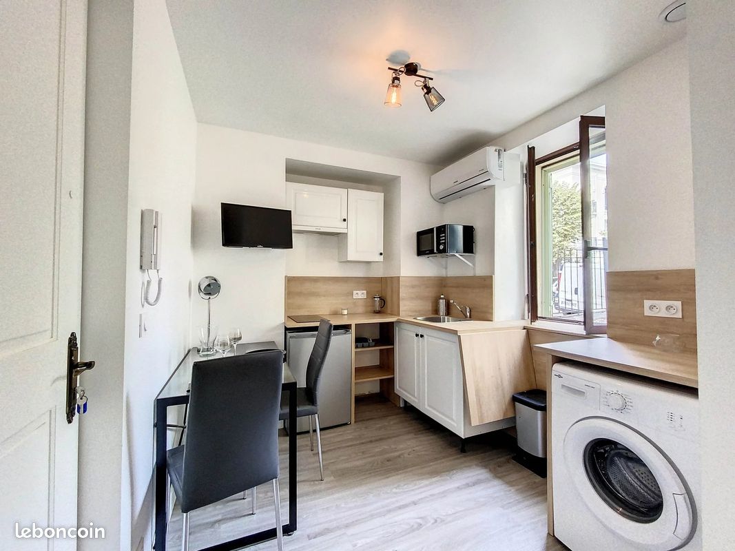 Appartement 1 pièce 14 m² · à Nice · 14 m² · 560 €