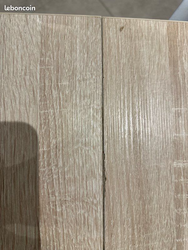 Table (image 3)