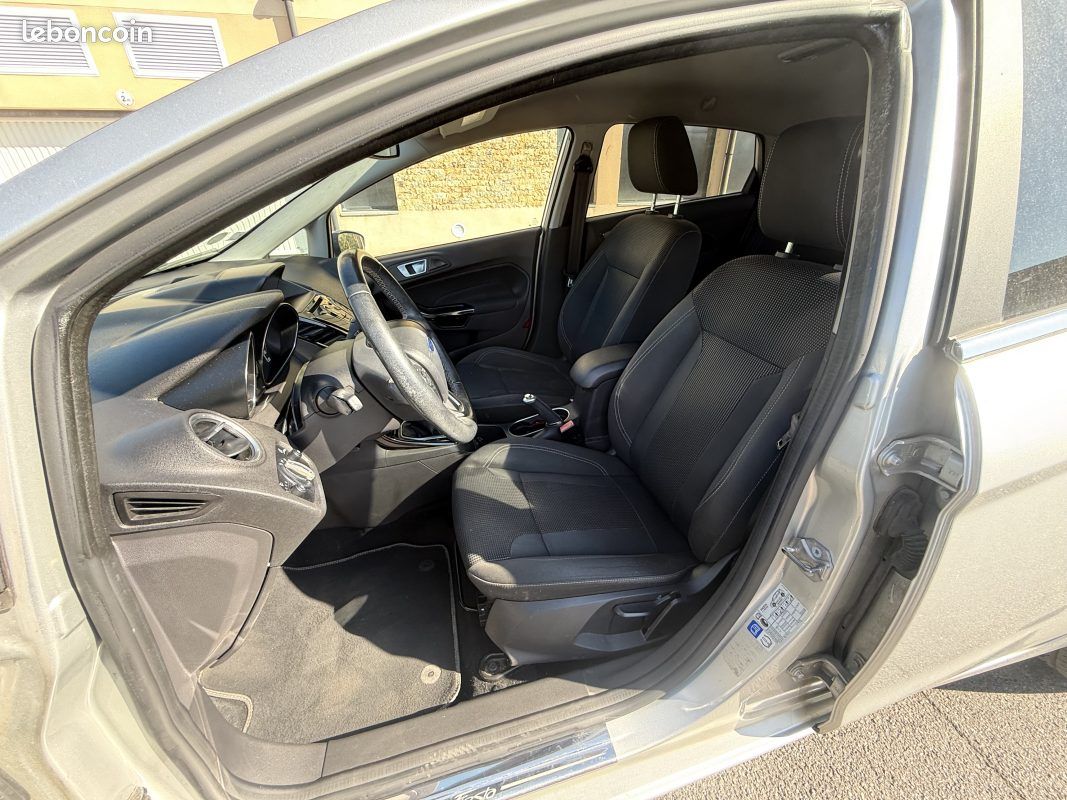 Ford fiesta 1.5 tdci 95 titanium 2016 (image 9)