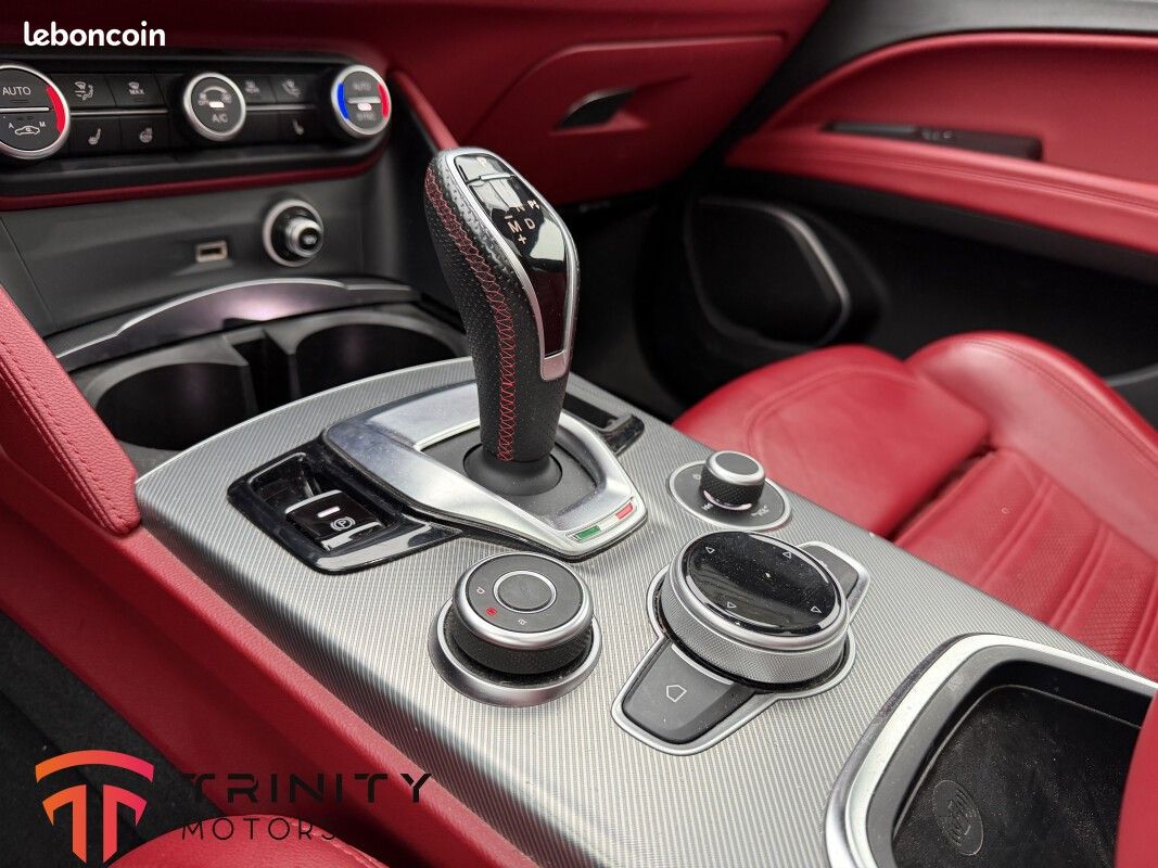 Alfa Romeo Stelvio 2.2 JTD 210CH 4X4 Q4 VELOCE + SUIVI COMPLET + TOIT OUVRANT + GARANTIE (image 13)
