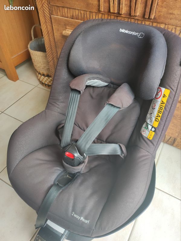 Ensemble siège auto et base ISOFIX bébé confort (image 2)