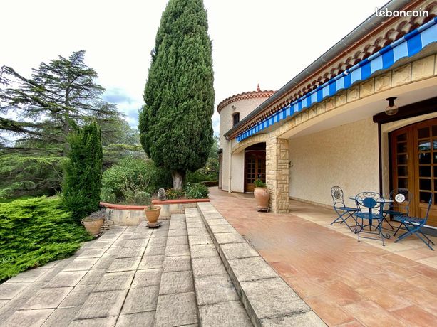 Maison 11 pièces 282 m²