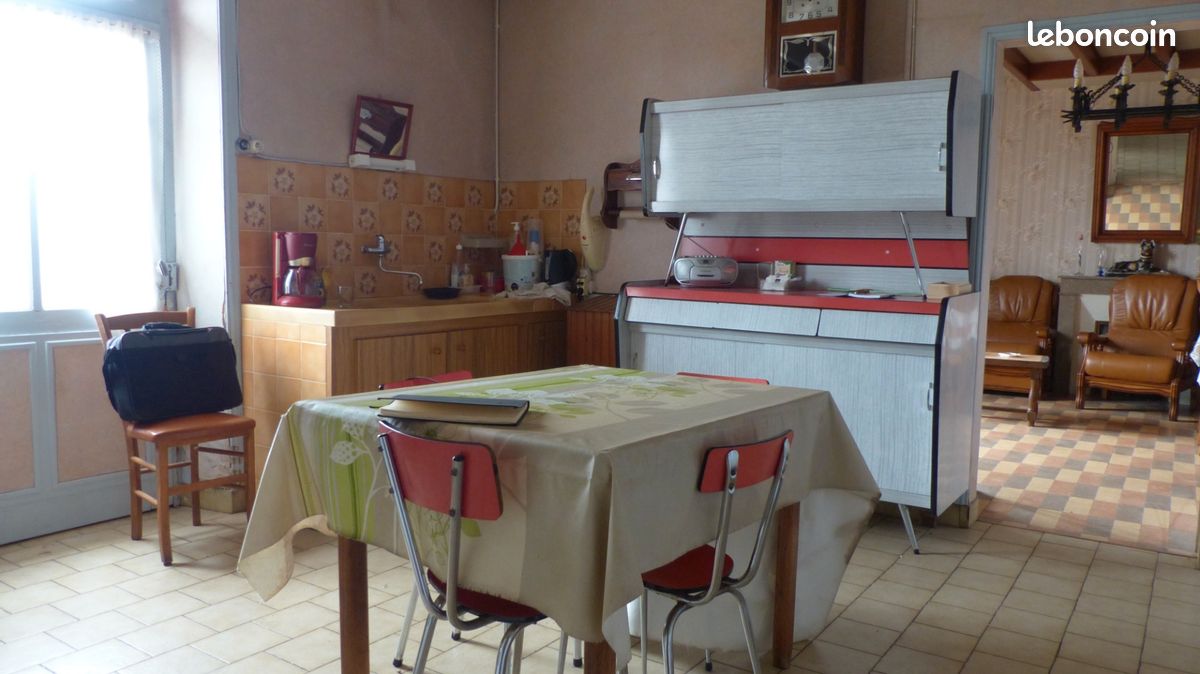 Maison 5 pièces 126 m² · à Airvault · 126 m² · 86 500 €