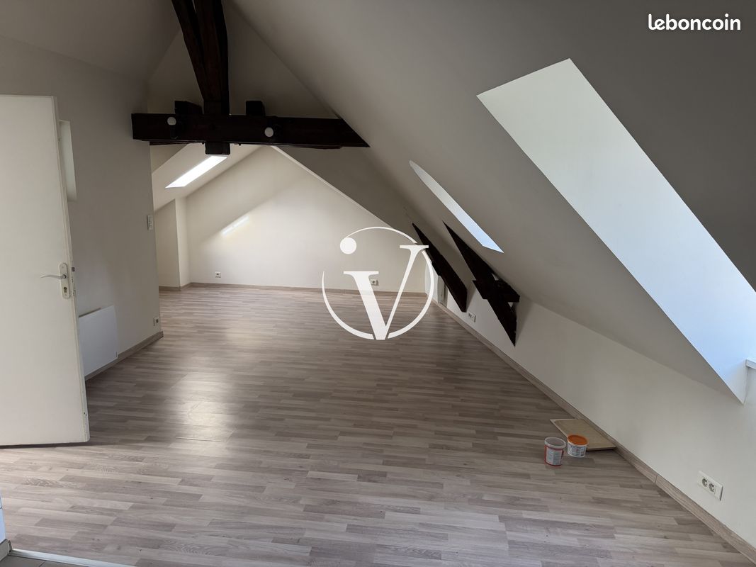 Appartement 2 pièces 24 m² · à Châteaudun · 24 m² · 450 €