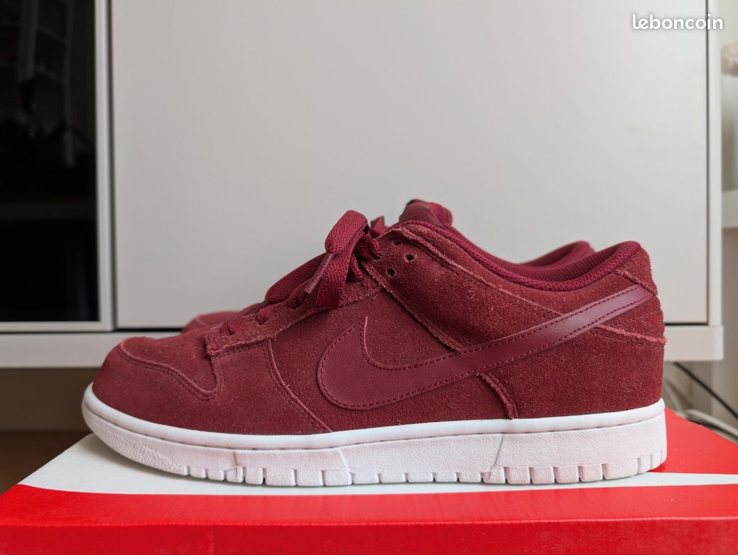 Nike Dunk Retro Low 10.5 44.5 Equipe Rouge Team Red Velours Bordeaux (image 3)