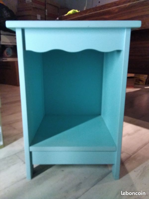 Table de chevet (image 1)