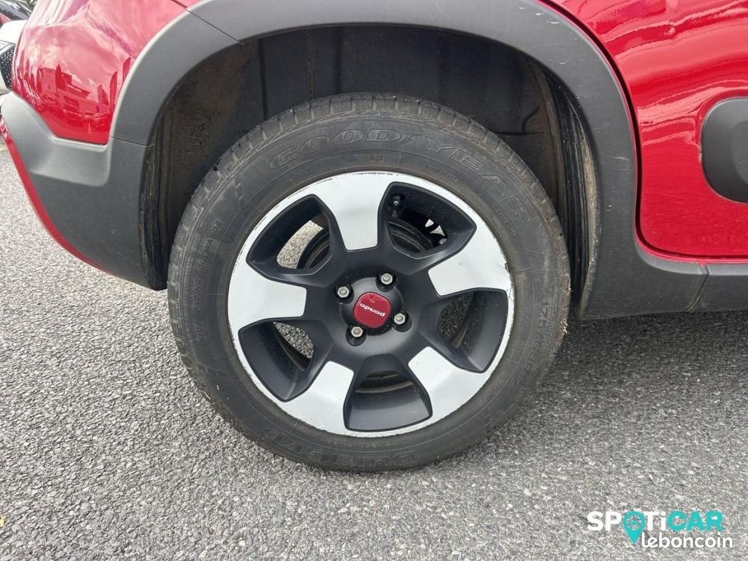 Fiat Panda 1.0 70ch BSG S&S (RED) (image 11)