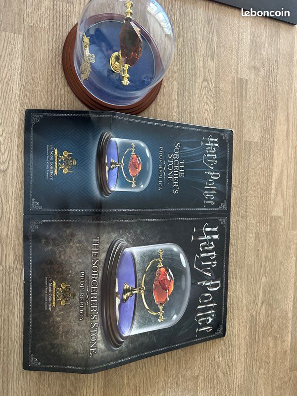 RÉPLIQUE DE LA PIERRE PHILOSOPHALE - Harry Potter - Noble Collection, Neuf Sous Blister