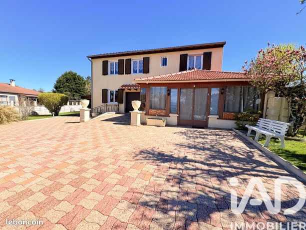 Maison 6 pièces 140 m²