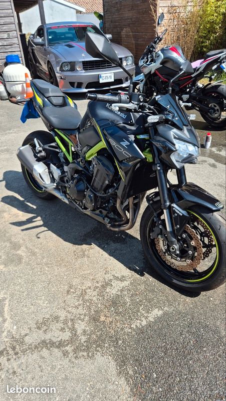 Kawasaki z900 (image 1)