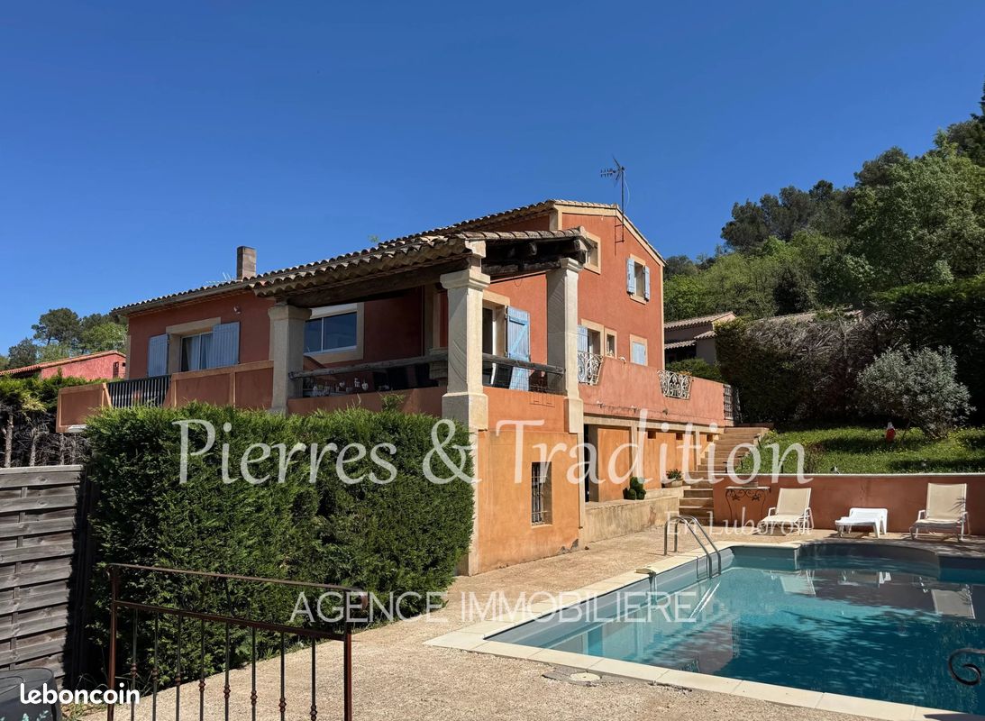 Maison 7 pièces 205 m² · à Roussillon · 205 m² · 500 000 €