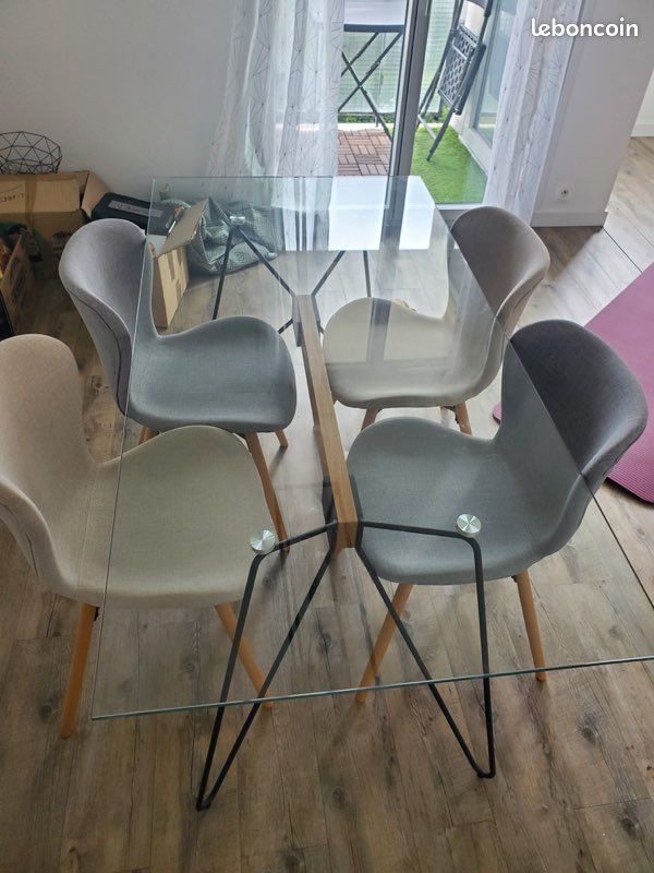 Table de salon en verre (image 2)