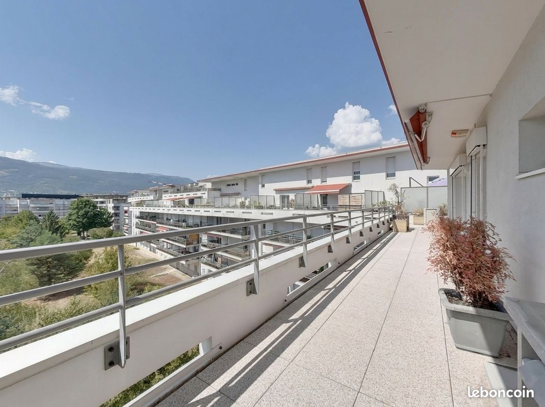 Appartement 3 pièces 69 m² · à Échirolles · 69 m² · 173 000 €