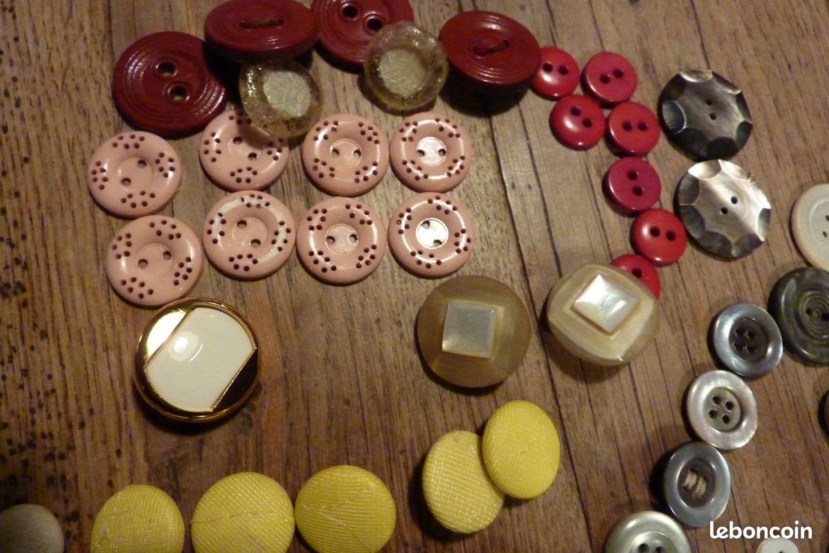 Multiples boutons de toutes sortes (image 5)
