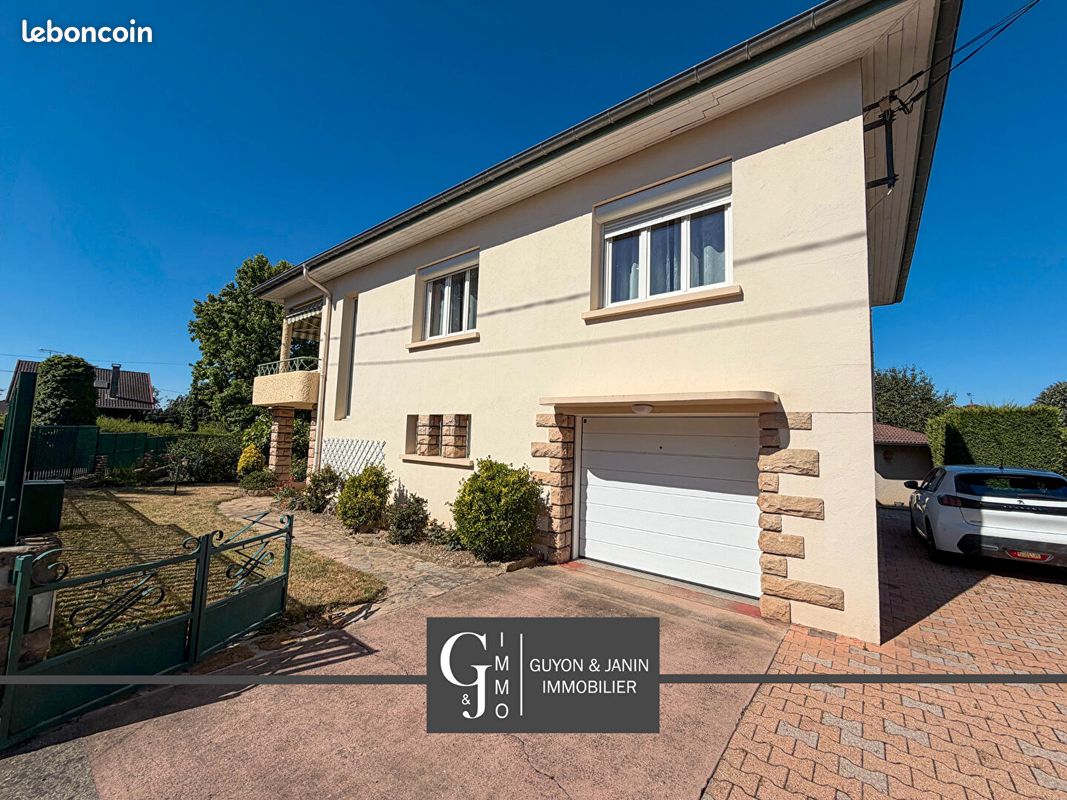 Maison 5 pièces 101 m² · à Bourg-en-Bresse · 101 m² · 230 000 €