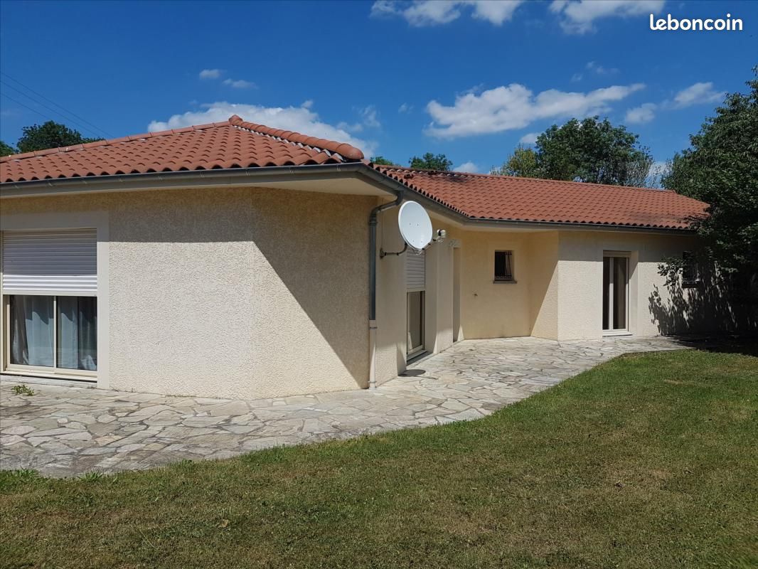 Maison 5 pièces 135 m² · à Marsat · 135 m² · 1 235 €