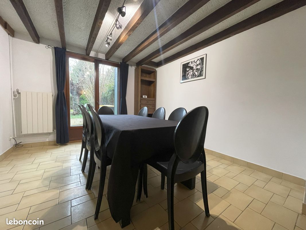 Maison a louer saint-denis - 7 pièce(s) - 142 m2 - Surfyn