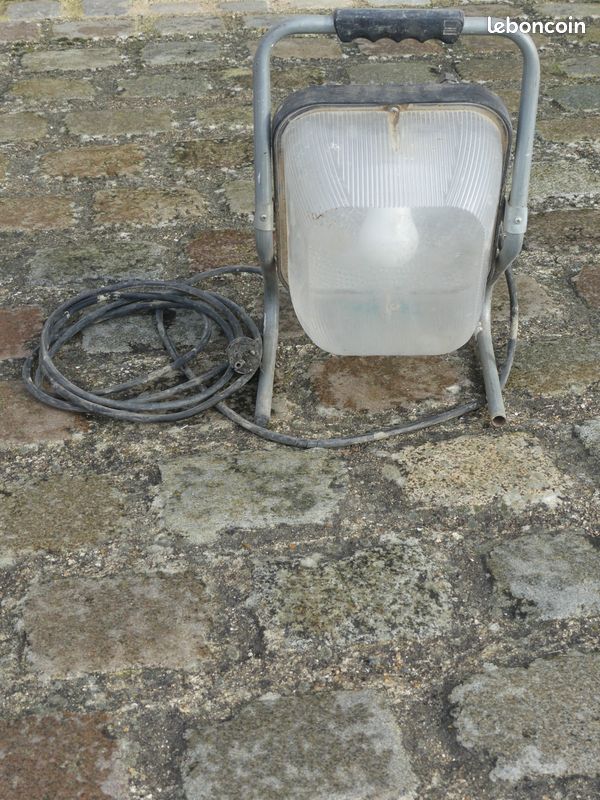 Projecteur de chantier (image 2)