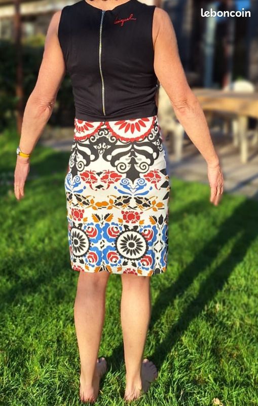 Robe Desigual Femme - Taille S - Viscose - Multicolore - Longueur Genou - État Moyen