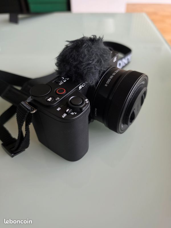 Kit Sony ZV-E10 II + Objectif 16-50mm OSS II – Kit comme neuf (image 3)