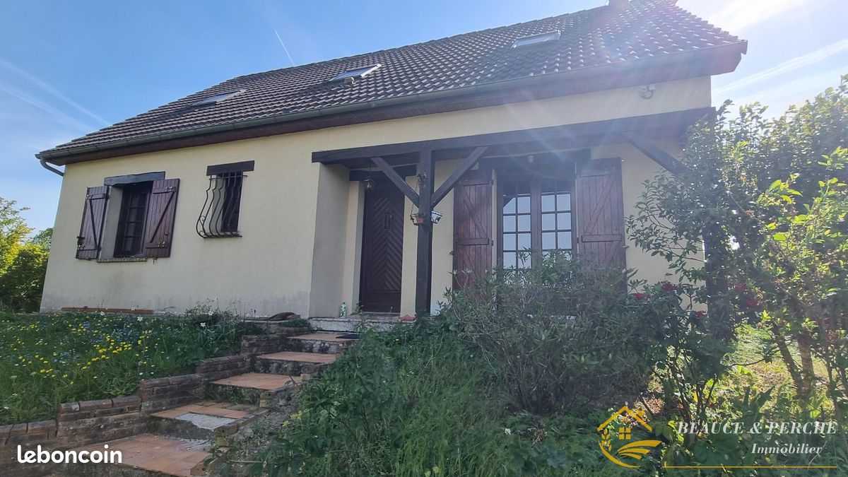 Maison 4 pièces 126 m² · à Combres · 126 m² · 126 000 €
