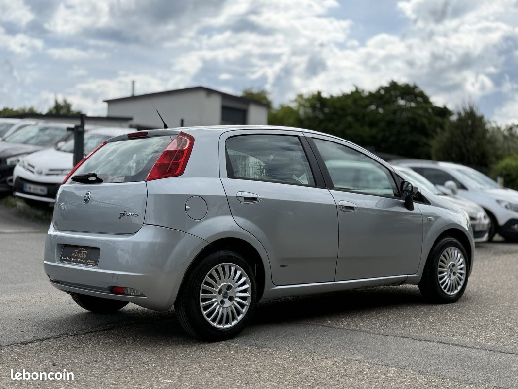 Fiat Grande Punto 1.3 MJT 75ch Active – Clim – Idéal Jeune Permis – Révisée & Garantie 6 mois (image 5)