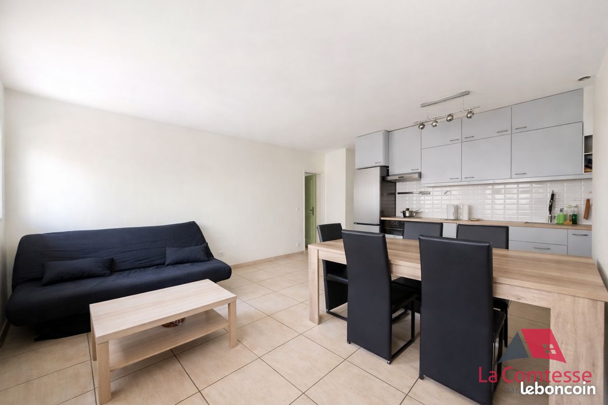 Appartement 3 pièces 53 m² · à Toulon · 53 m² · 120 000 €
