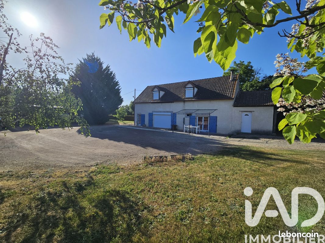 Maison 8 pièces 165 m² · à Limoise · 165 m² · 194 500 €