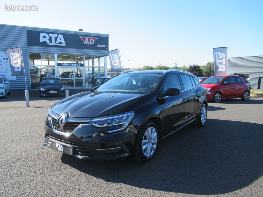 Renault Megane ESTATE E-TECH PLUG-IN HYBRID 160 CV Evolution (image 1)