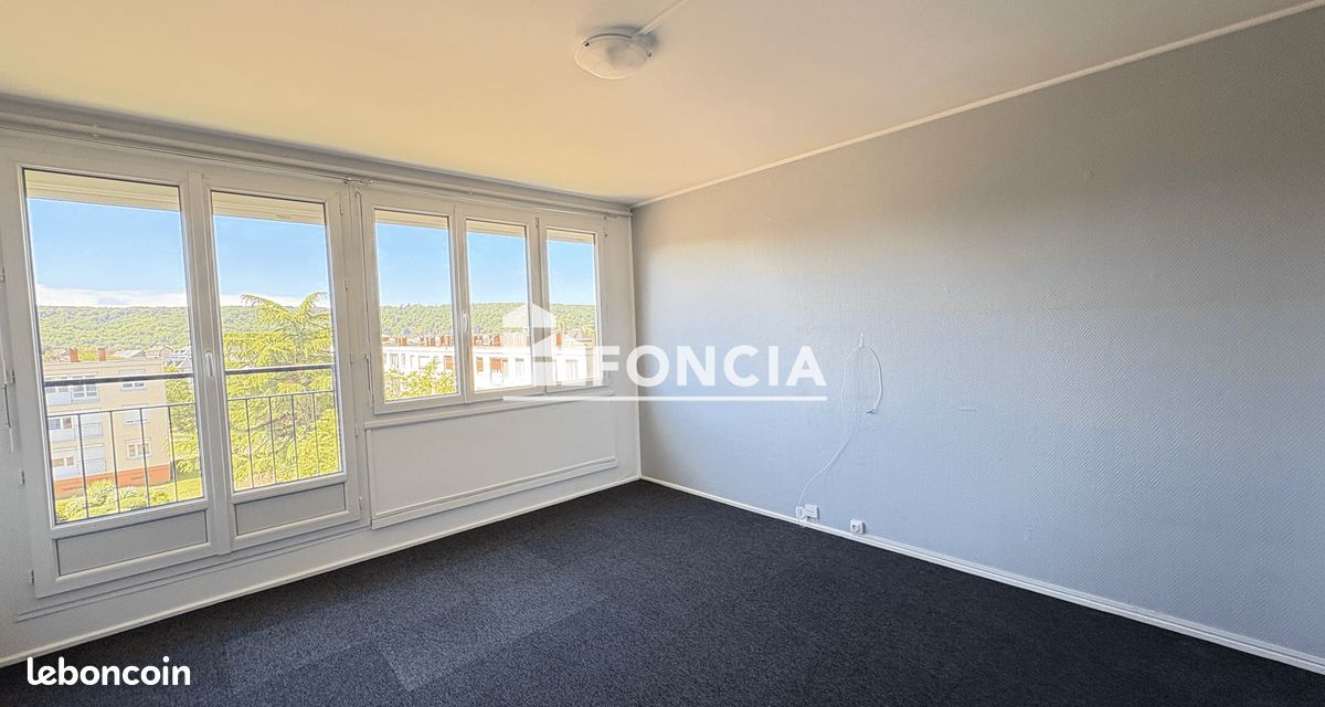 Appartement 3 pièces 55 m² · à Saint-Aubin-lès-Elbeuf · 55 m² · 650 €/mois