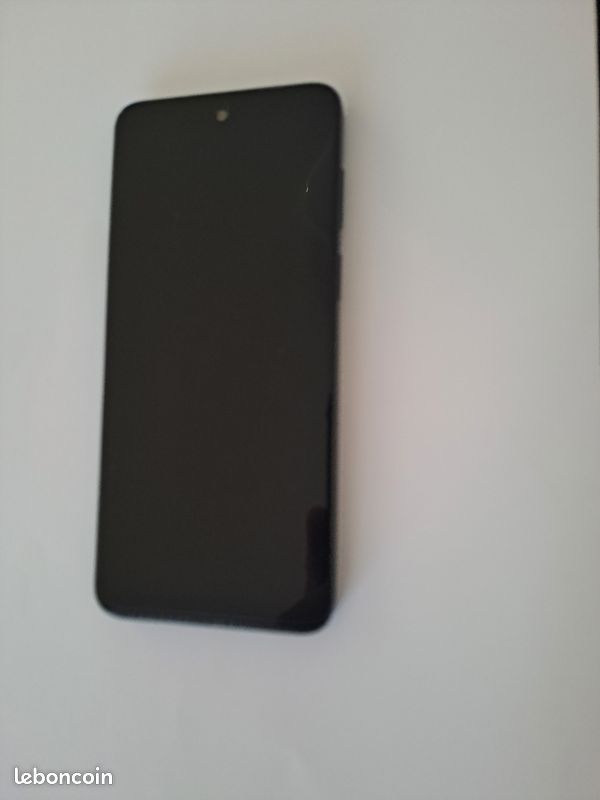 Smartphone Motorola G13 (image 2)