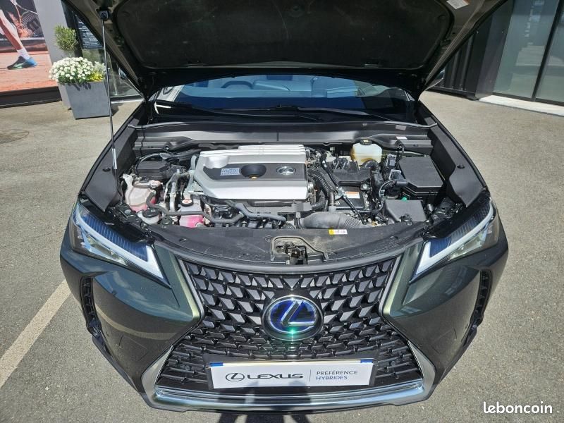 Lexus UX 250h 2WD Luxe Plus MY22 (image 26)