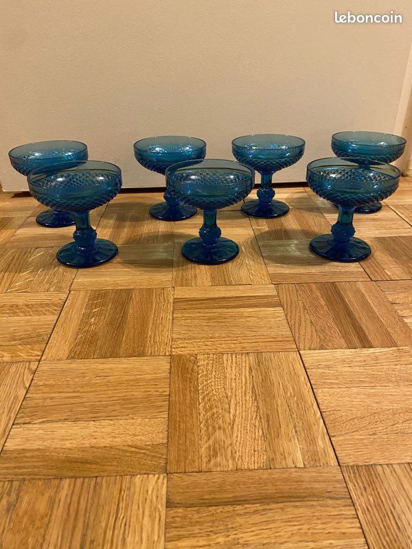 Lot de 9 coupes à champagne (image 1)