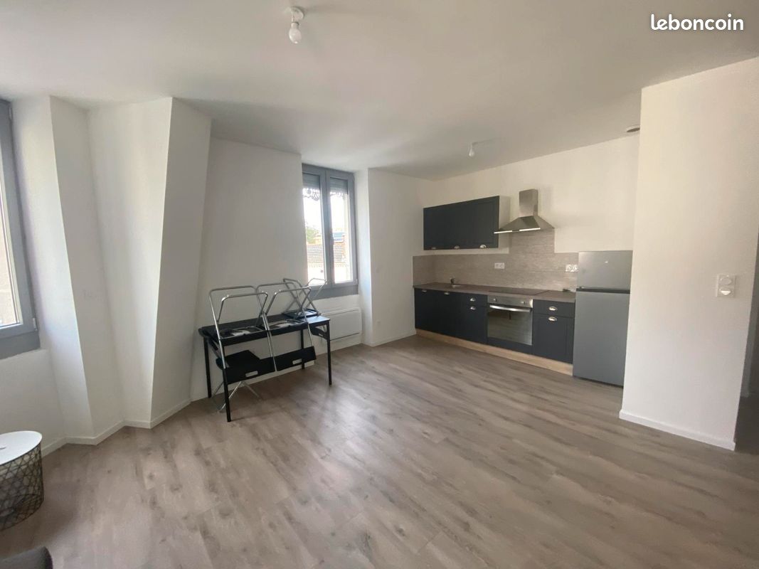 Appartement a louer saint-chamond - 3 pièce(s) - 43 m2 - Surfyn